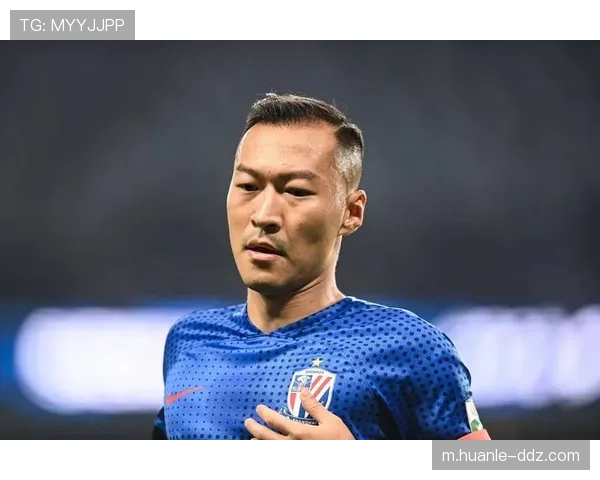 吴曦中场传球作用突出 老将在新体系中焕发活力